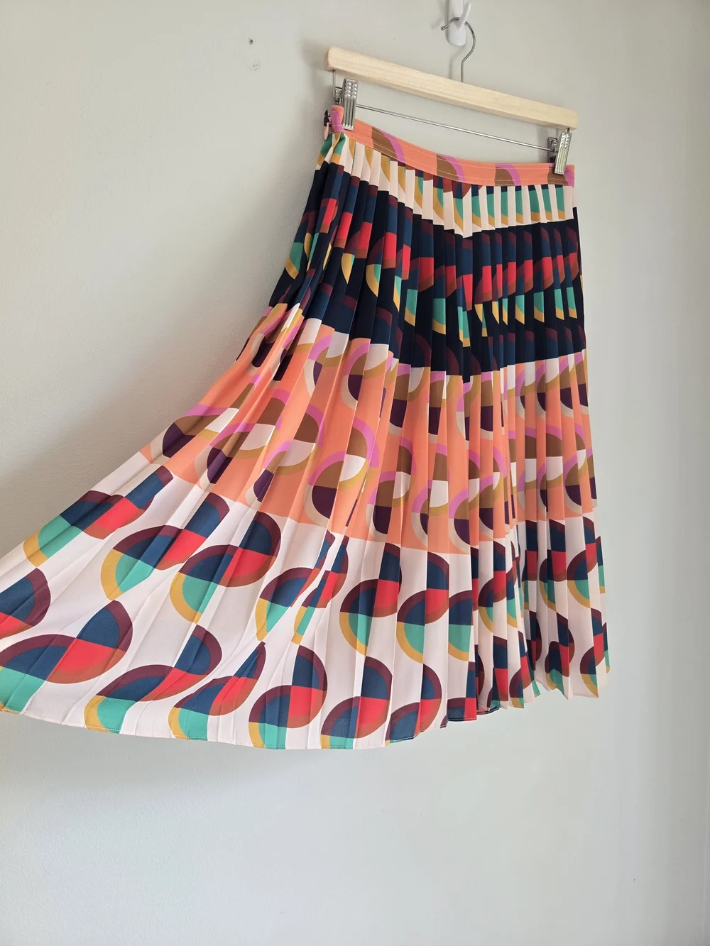 J.Crew Pleated Multicolor Geometric Art Retro Print Midi Skirt Peach Navy 6 - Picture 5 of 14